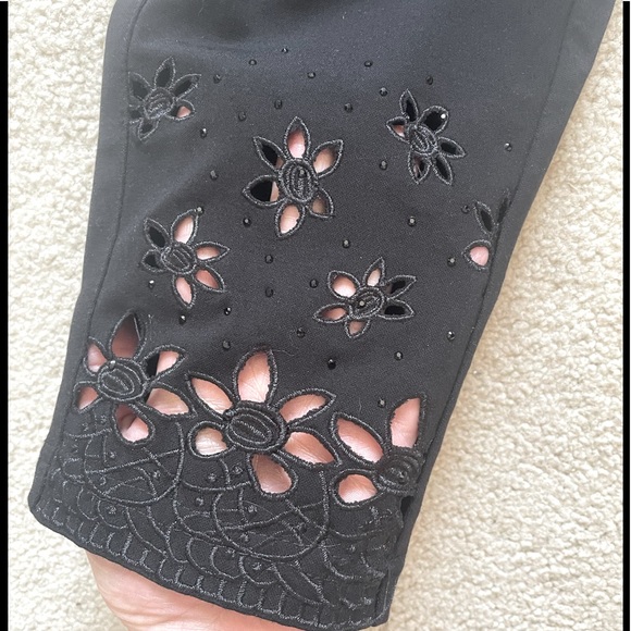 NWOT embellished capris - Picture 5 of 5